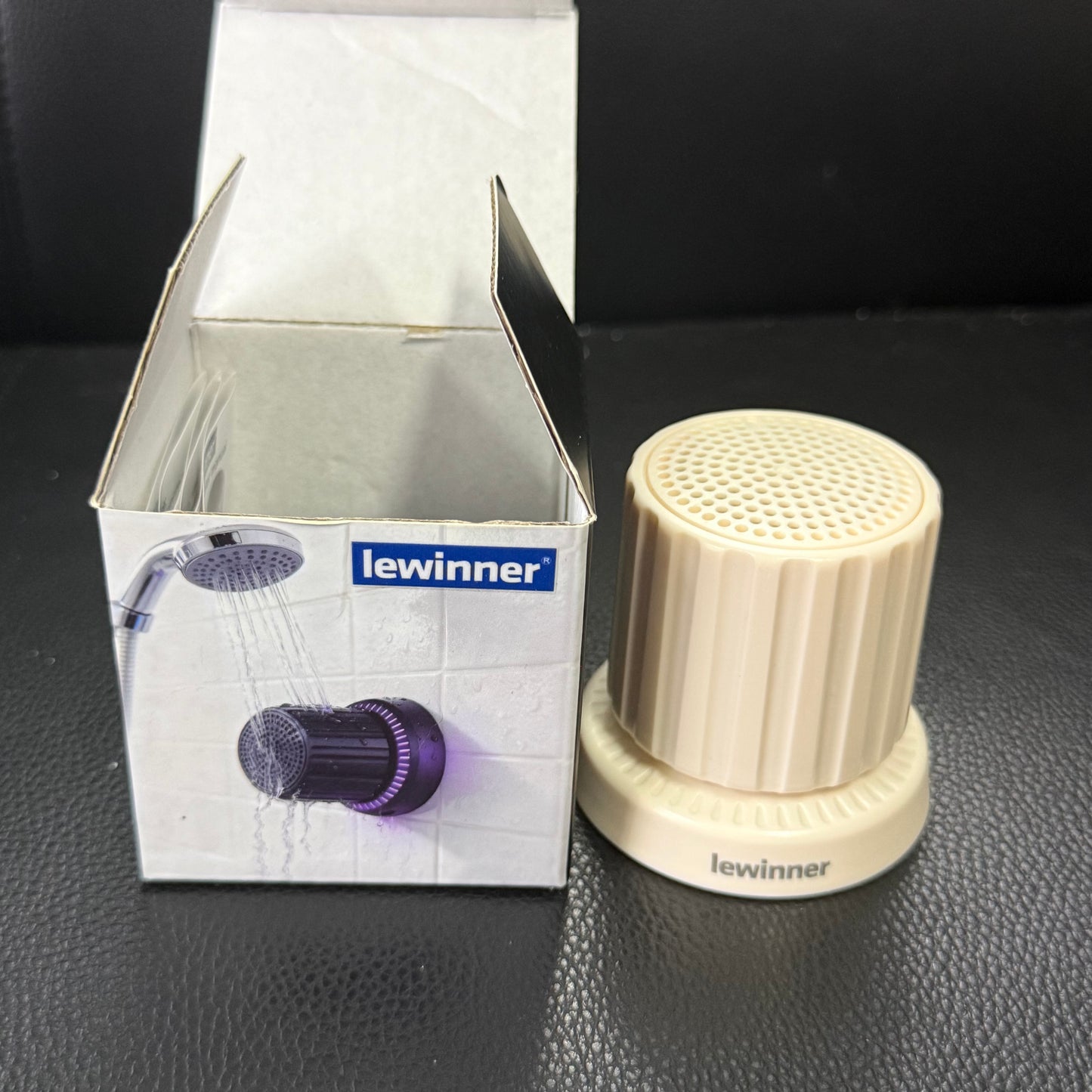 Lewinner Loudspeakers knob wireless speaker, IPX5 waterproof design, with two suction methods: suction cup and magnetic suction, supporting bathrooms, refrigerators, gyms, yoga, and swimming pools. Outdoor portable Bluetooth speaker